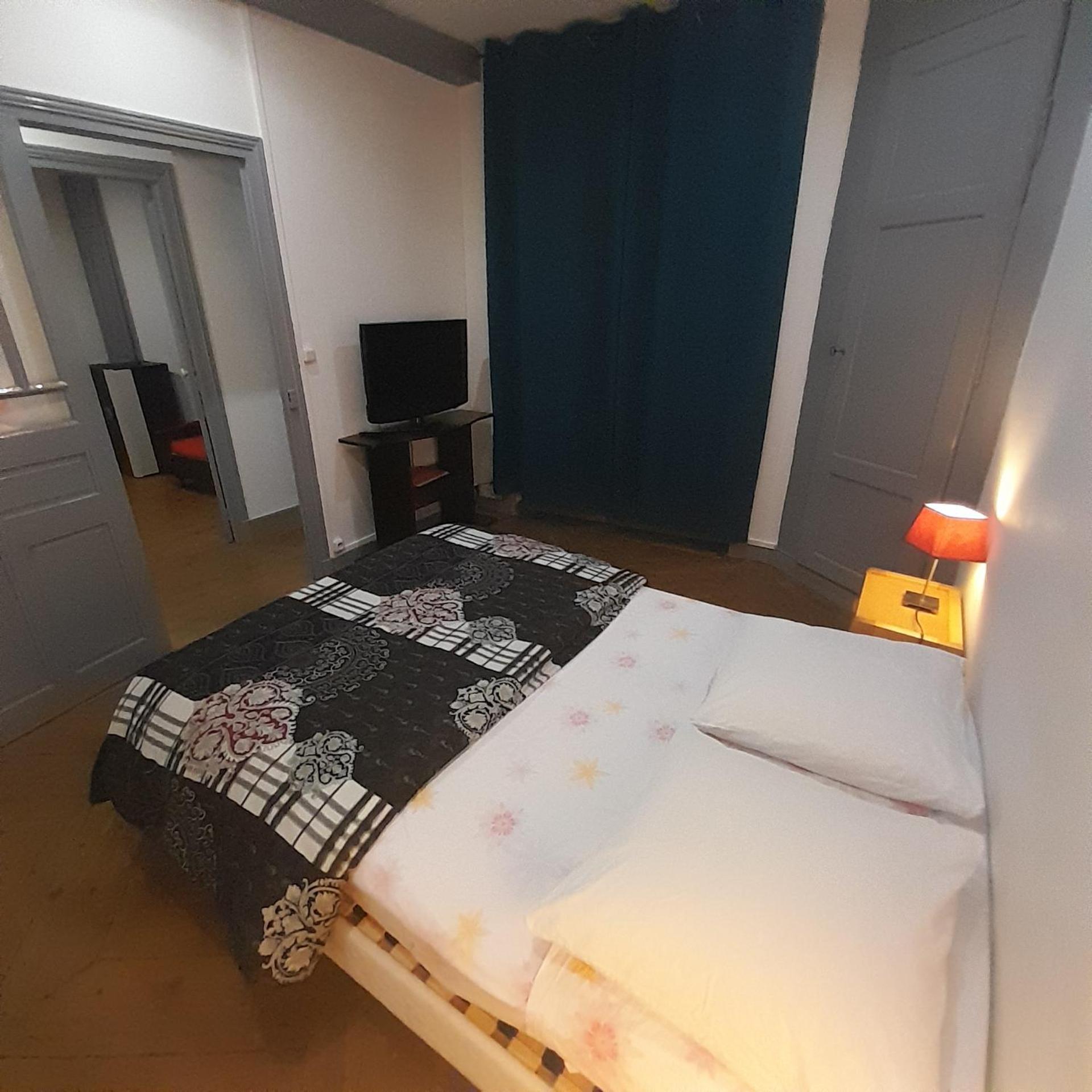 La Hall 티에르 외부 사진